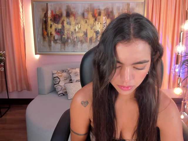 Live sex webcam photo for AbbyRogers #276198322