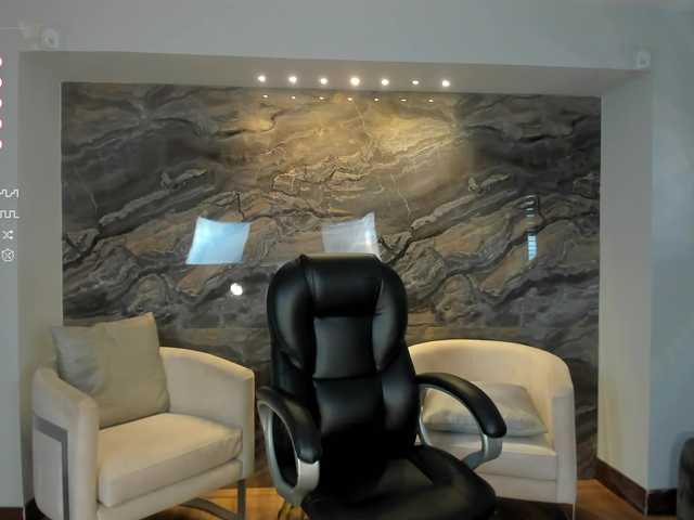 Live sex webcam photo for AbbyRogers #276368480