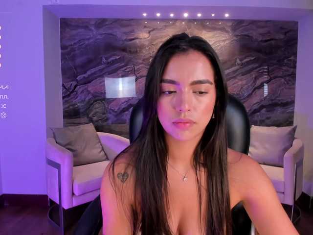 Live sex webcam photo for AbbyRogers #276383598