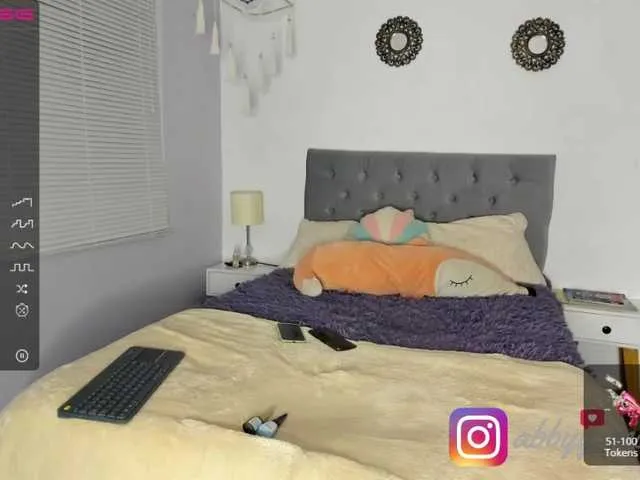 Live sex webcam photo for AbbyyMonroe #275686453