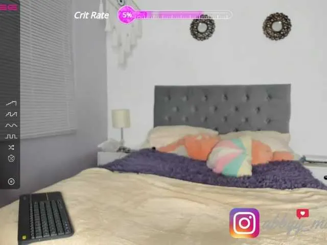 Live sex webcam photo for AbbyyMonroe #275694783