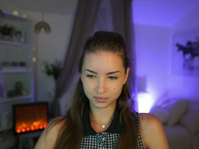 Live sex webcam photo for AbellaDanger9 #275966596