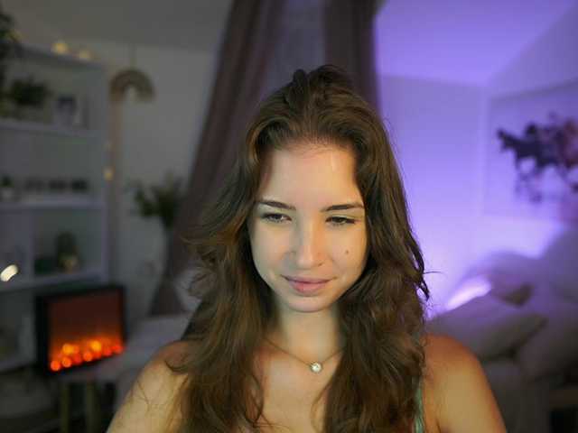 Live sex webcam photo for AbellaDanger9 #276177429