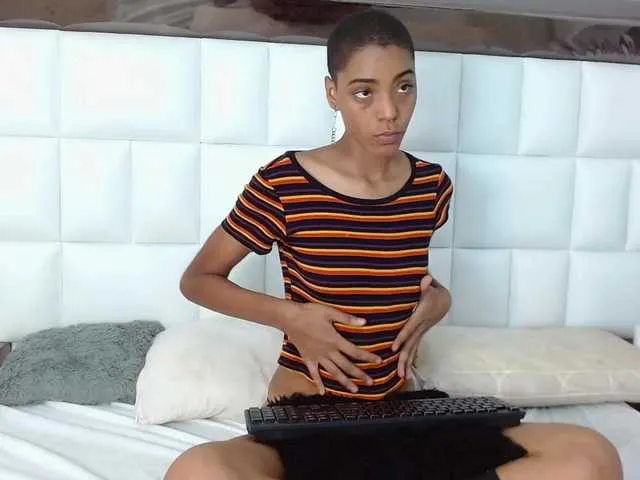 Live sex webcam photo for AbieBiker #273371642