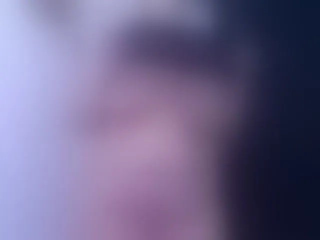 Live sex webcam photo for Abigail-jhons #293683313