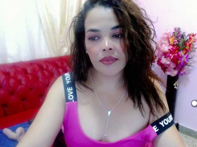 Live sex webcam photo for AbrilBeltran #276133731