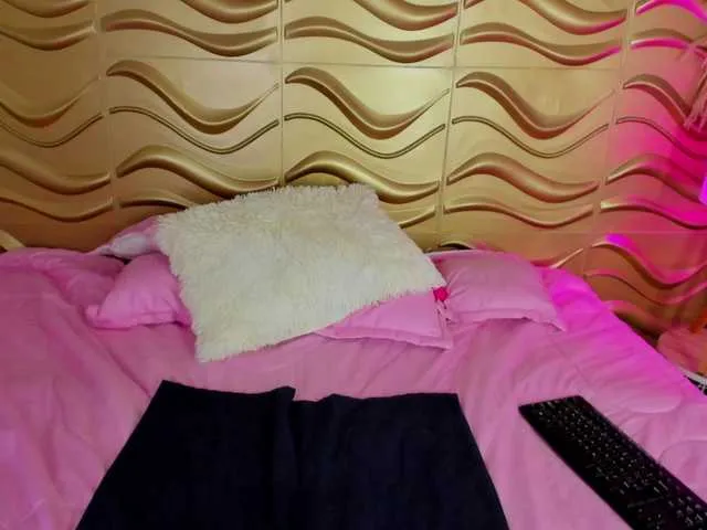 Live sex webcam photo for AbrilJaness #274200921