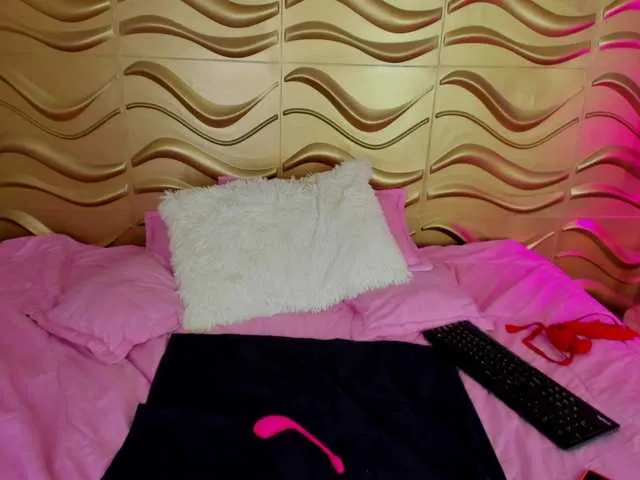 Live sex webcam photo for AbrilJaness #274215740