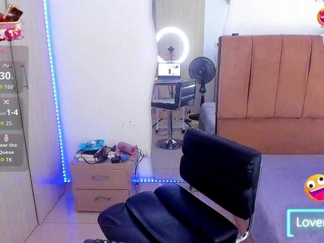 Live sex webcam photo for AbrilStivenson #291798859