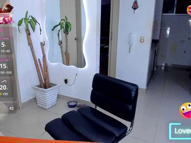 Live sex webcam photo for AbrilStivenson #292344096