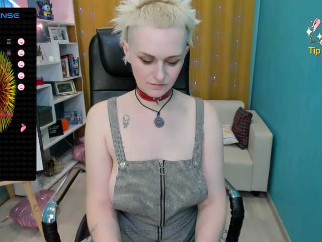 Live sex webcam photo for AcidMermaid #277428708