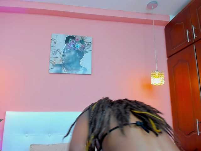 Live sex webcam photo for AdaLeninson #272757413