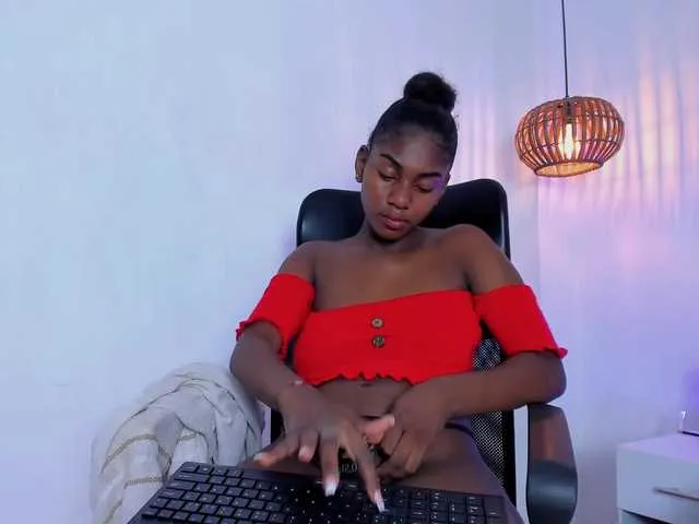 Live sex webcam photo for AdaLeninson #275864612