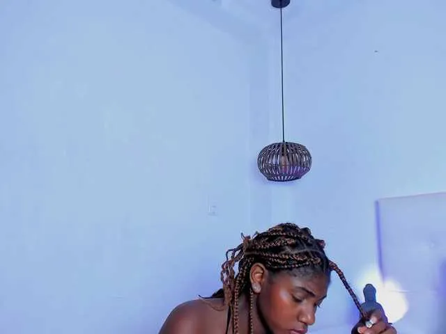 Live sex webcam photo for AdaLeninson #276011800