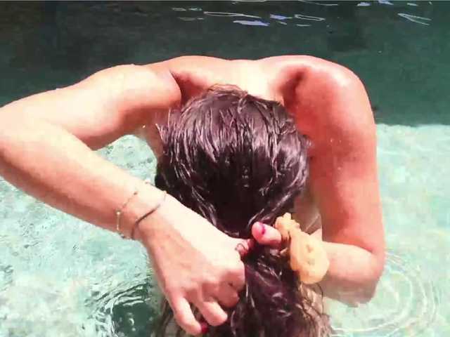 Live sex webcam photo for Adallinee #277254802