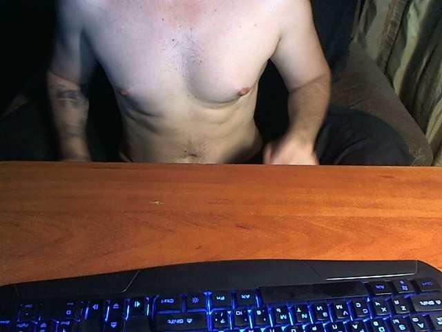 Live sex webcam photo for AdamGoodman36 #275999112