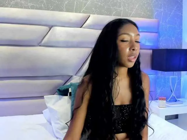 Live sex webcam photo for AdaraSweet #277550387