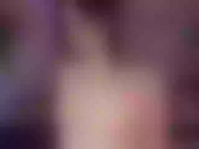 Live sex webcam photo for AdelaKouch #271703917