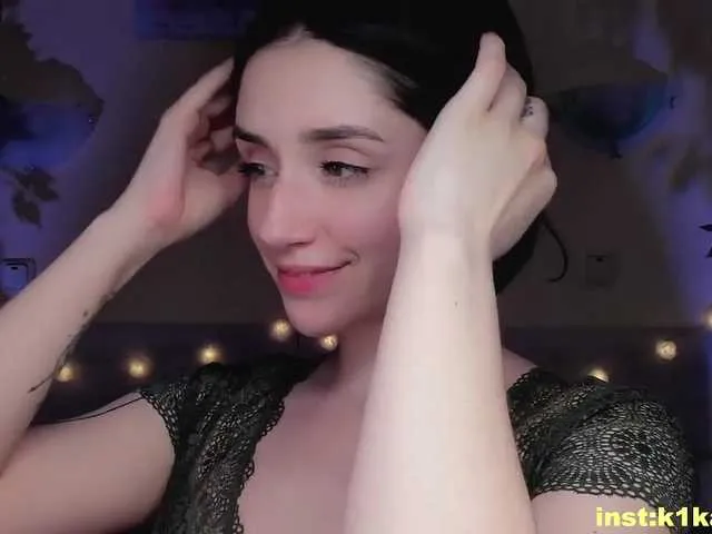 Live sex webcam photo for AdelaKouch #271788258