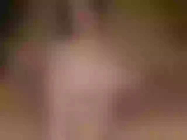 Live sex webcam photo for AdelaKouch #272103441