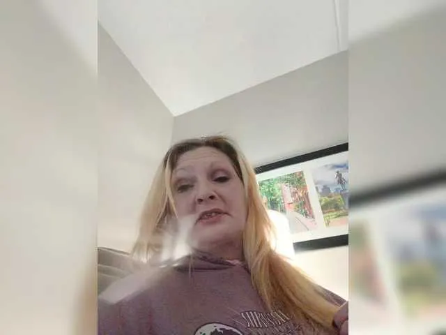 Live sex webcam photo for Adelaideskyy #290919985