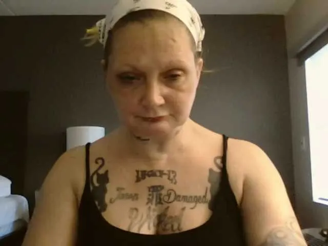 Live sex webcam photo for Adelaideskyy #291199315