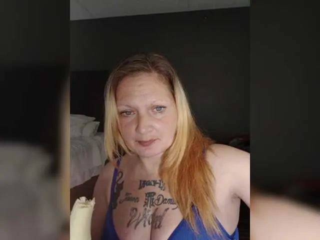 Live sex webcam photo for Adelaideskyy #291360127