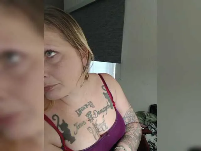 Live sex webcam photo for Adelaideskyy #291501176