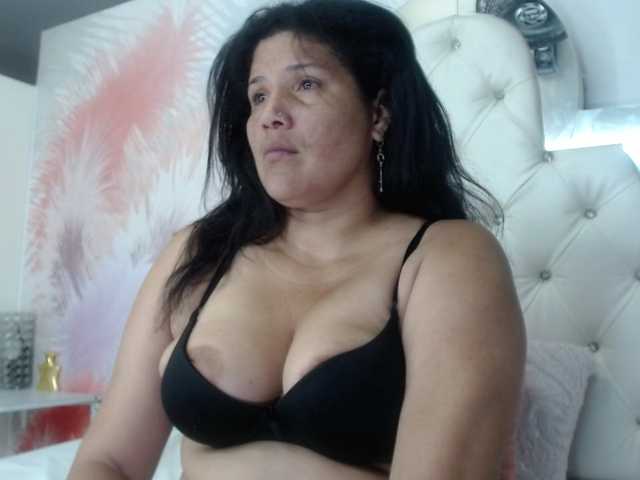 Live sex webcam photo for AdeleMilf #288007868