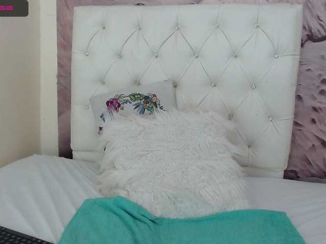 Live sex webcam photo for AdeleMilf #288007904