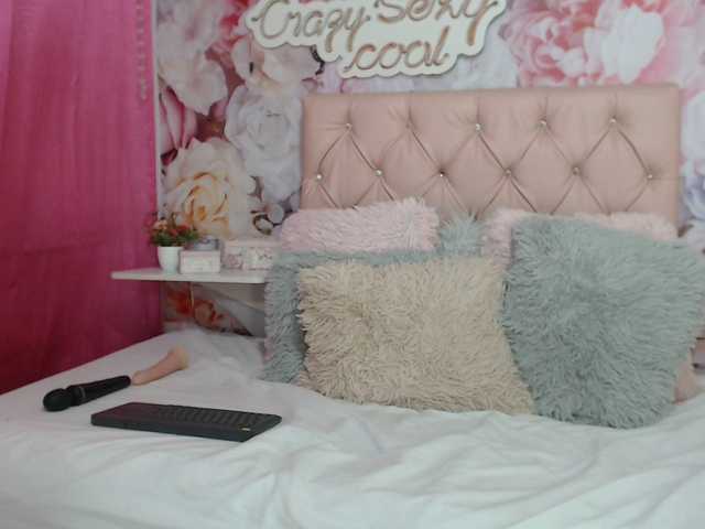 Live sex webcam photo for AdeleMilf #288007973