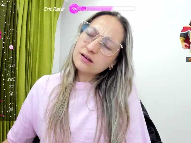 Live sex webcam photo for Adelejohnsonn #276307687