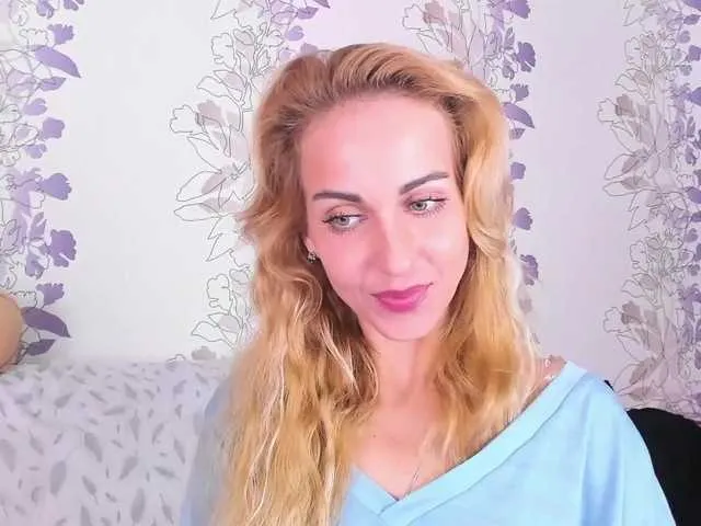 Live sex webcam photo for AdelinJensen #272226831