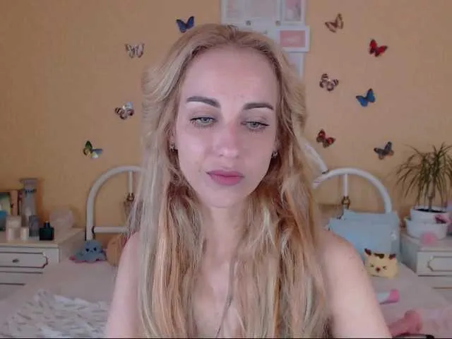 Live sex webcam photo for AdelinJensen #273185873