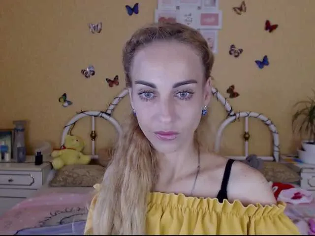Live sex webcam photo for AdelinJensen #273535301
