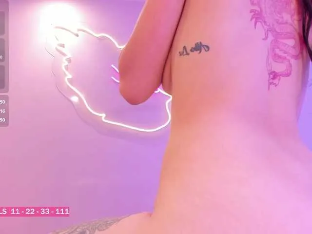 Live sex webcam photo for Adhara-monroe #290931807