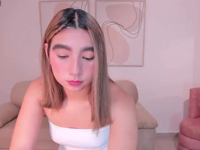Live sex webcam photo for AdharaMoretti #290772243