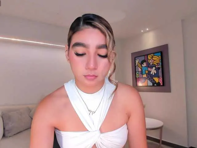 Live sex webcam photo for AdharaMoretti #290958059