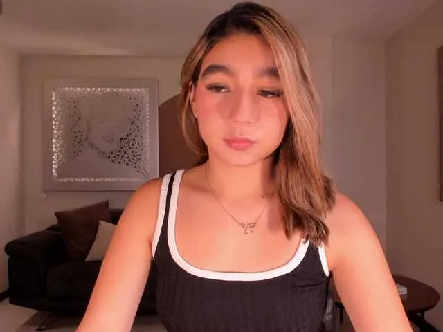Live sex webcam photo for AdharaMoretti #290990880