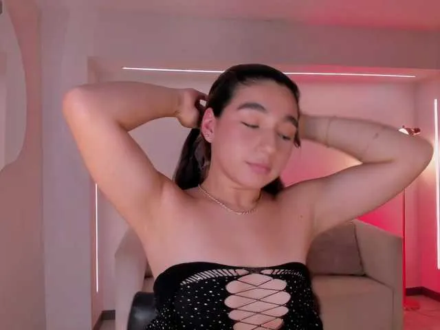 Live sex webcam photo for AdharaMoretti #291286835