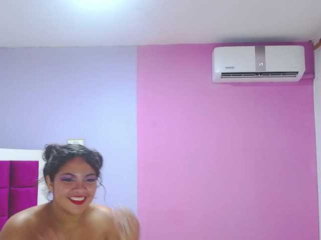 Live sex webcam photo for Adharaa69 #271817469