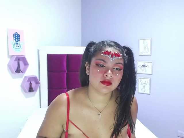 Live sex webcam photo for Adharaa69 #271890181