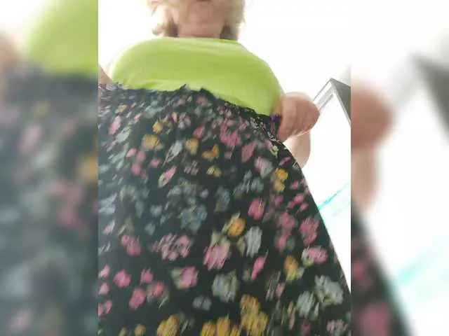 Live sex webcam photo for Adiline #290937250