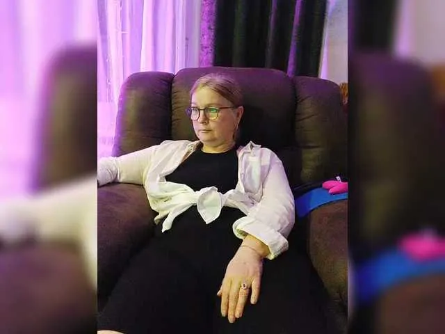 Live sex webcam photo for Adiline #292003547