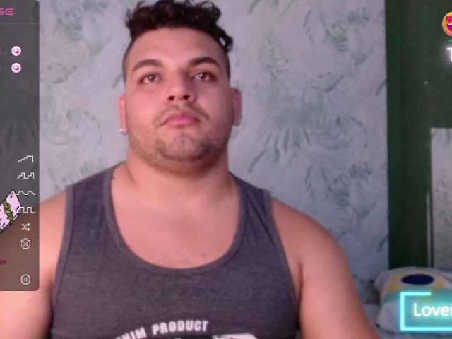 Live sex webcam photo for AdonisWalker #276105130