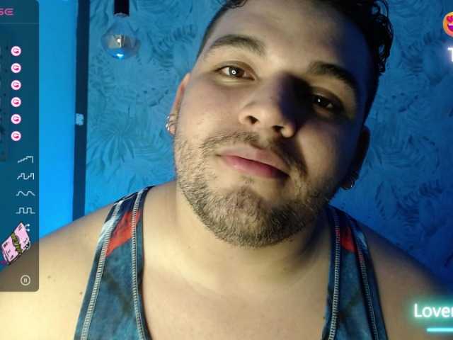 Live sex webcam photo for AdonisWalker #276149245