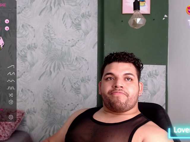 Live sex webcam photo for AdonisWalker #276283095