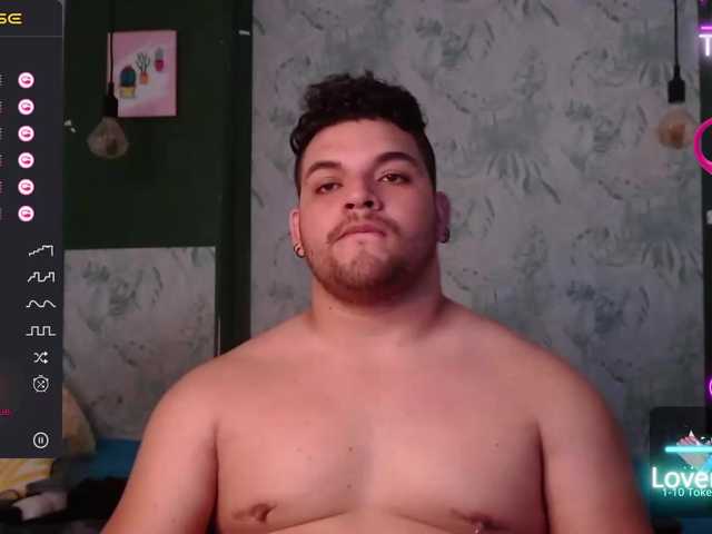 Live sex webcam photo for AdonisWalker #276472374