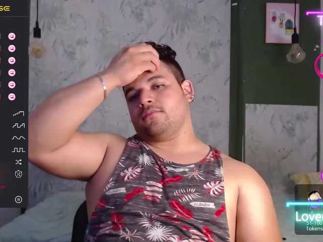 Live sex webcam photo for AdonisWalker #276512863