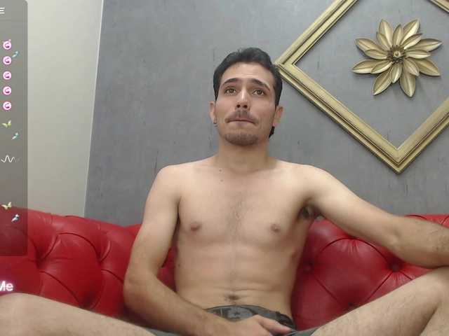 Live sex webcam photo for AdrianConors #277307316